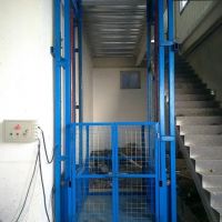 沈陽液壓升降機(jī)，升降貨梯制作